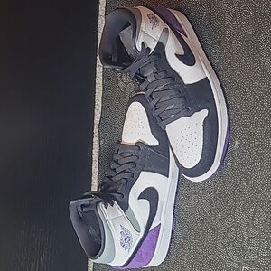 Purple jordan 1 mids